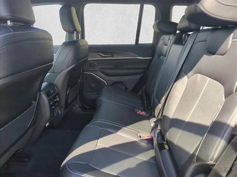 New 2026 Jeep Grand Cherokee Limited Reserve image 13