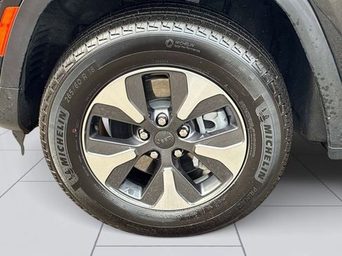 Used 2023 Jeep Grand Cherokee 4xe image 21