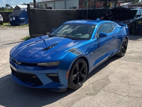 Used 2016 Chevrolet Camaro SS RWD image 4