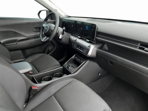 New 2024 Hyundai Kona SEL w/ Convenience Package image 15