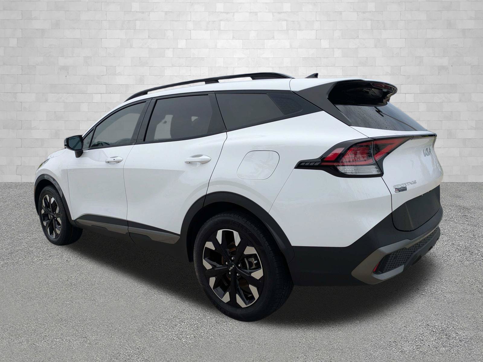 Used 2023 Kia Sportage X-Line w/ X-Line Premium Package AWD/4WD image 4