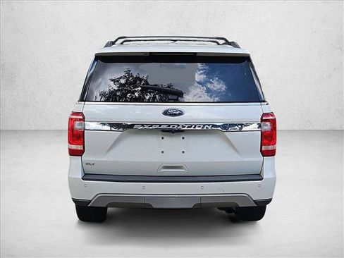 Used 2020 Ford Expedition XLT w/ Equipment Group 202A RWD image 6