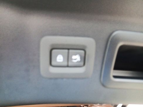 Certified 2025 MAZDA CX-70 Plug-In Hybrid w/ Premium Plus image 10