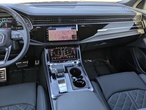 New 2026 Audi SQ8 Premium Plus AWD/4WD image 6