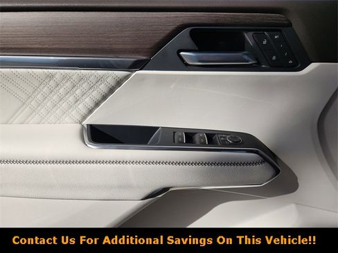 New 2026 GMC Acadia Denali w/ Super Cruise Package image 17