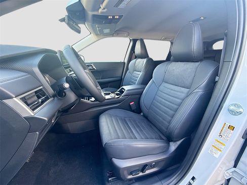 New 2026 Mitsubishi Outlander SE image 22