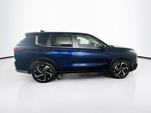 Used 2024 Mitsubishi Outlander SE AWD/4WD image 10