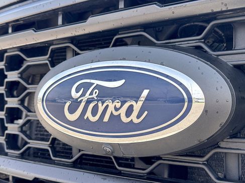 Used 2024 Ford F250 XLT w/ XLT Premium Package AWD/4WD image 14