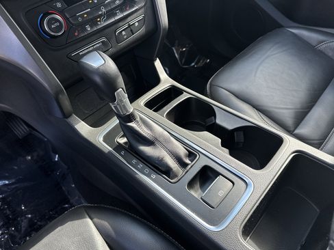 Used 2017 Ford Escape SE w/ SE Leather Comfort Package image 26