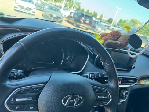 Used 2020 Hyundai Santa Fe SEL w/ Convenience + Premium Package FWD image 8