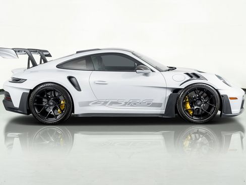 Used 2024 Porsche 911 GT3 RS image 5