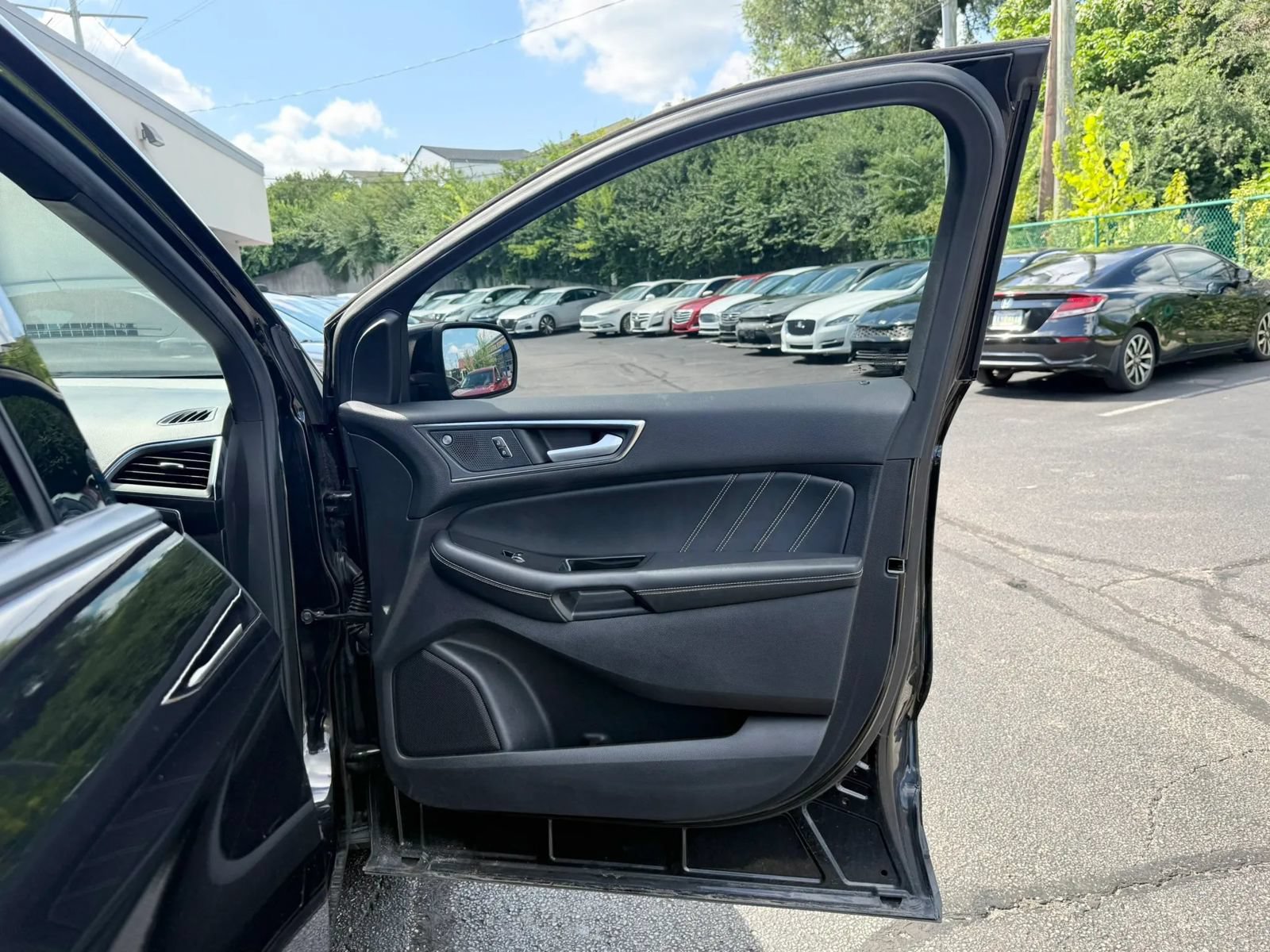Used 2019 Ford Edge ST w/ Convenience Package AWD/4WD image 18