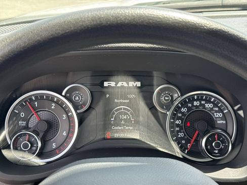 Used 2024 RAM 3500 Tradesman w/ Chrome Appearance Group AWD/4WD image 24