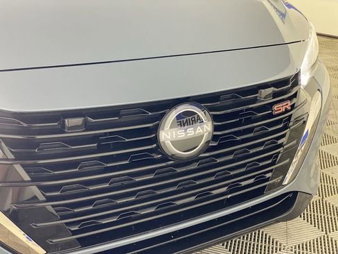 Used 2025 Nissan Sentra SR FWD image 34