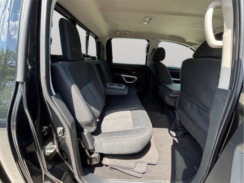 Used 2019 Nissan Titan SV RWD image 31
