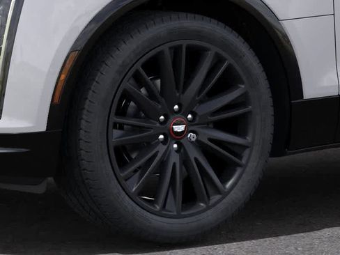 New 2025 Cadillac Lyriq Sport image 9