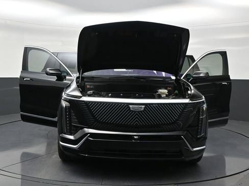 Used 2026 Cadillac Vistiq Premium Luxury AWD/4WD image 33