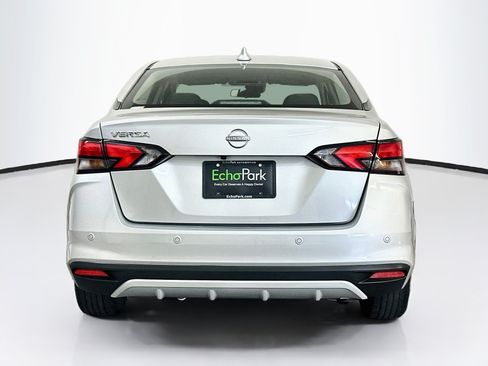 Used 2025 Nissan Versa SV FWD image 7