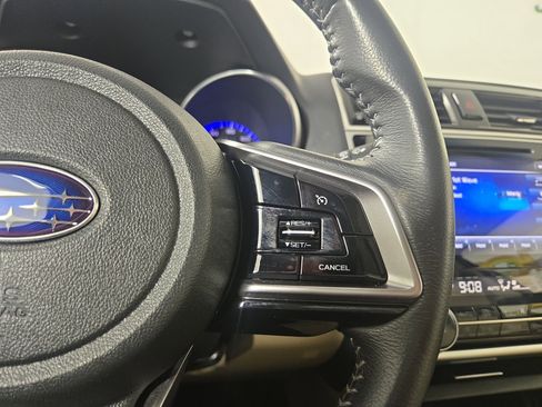 Used 2018 Subaru Outback 2.5i Limited w/ Popular Package #2 image 16