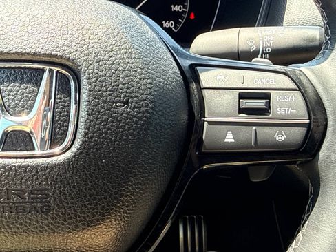 Used 2025 Honda Civic Sport image 13