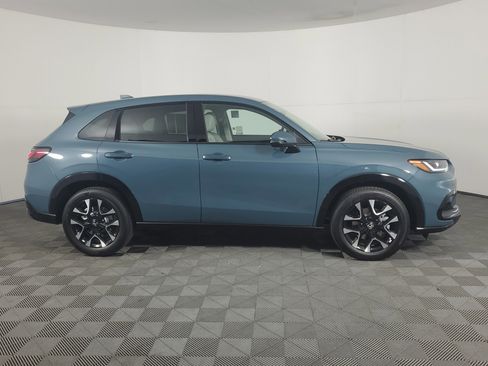 New 2026 Honda HR-V EX-L image 3