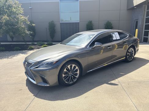 Used 2018 Lexus LS 500 AWD w/ Interior Upgrade Package image 5