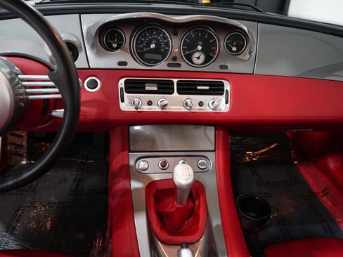 Used 2000 BMW Z8 RWD image 12