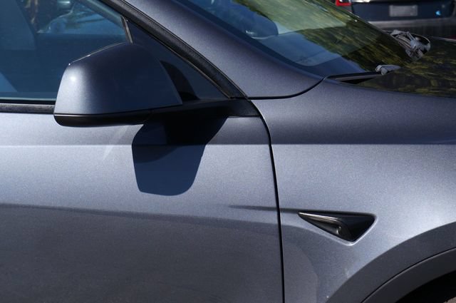 Used 2023 Tesla Model Y Performance AWD/4WD image 13