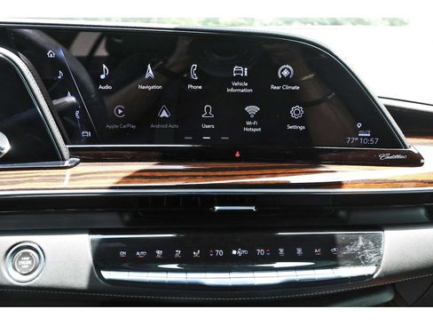 Used 2023 Cadillac Escalade ESV Premium Luxury AWD/4WD image 24