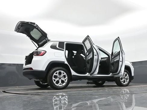 Used 2025 Jeep Compass Sport w/ Mopar Graphics Package AWD/4WD image 50