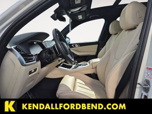 Used 2022 BMW X5 xDrive45e AWD/4WD image 9