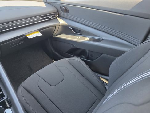 New 2026 Hyundai Elantra SEL Sport Premium FWD image 26