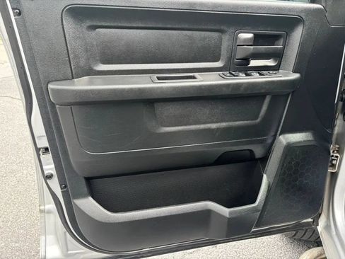 Used 2018 RAM 1500 Express w/ Express Value Package AWD/4WD image 12