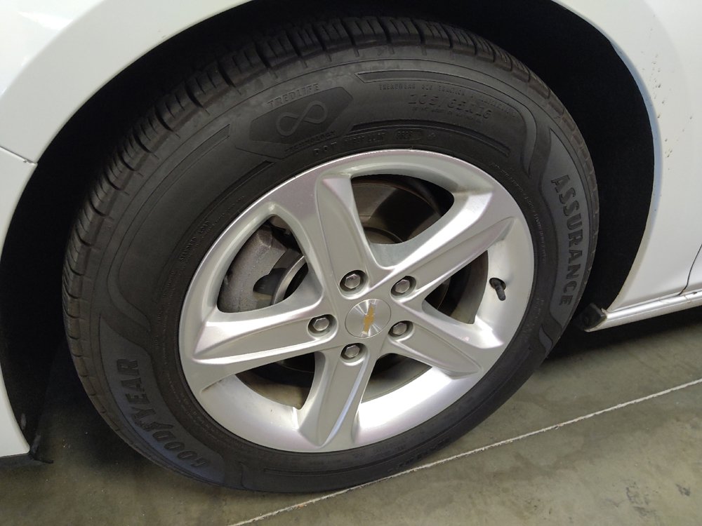 Used 2024 Chevrolet Malibu LT FWD image 31