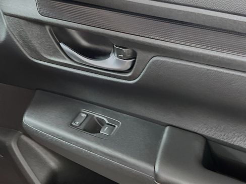 Used 2025 Honda CR-V Sport image 32