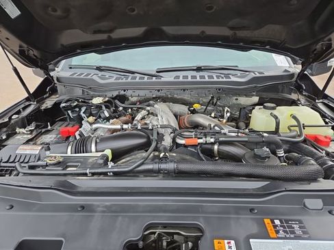 Used 2024 Ford F450 Limited w/ FX4 Off-Road Package image 39