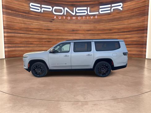 New 2026 Jeep Grand Wagoneer L Summit w/ Premium Group III AWD/4WD image 2