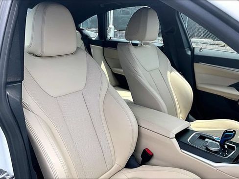 Used 2023 BMW i4 eDrive35 RWD image 7