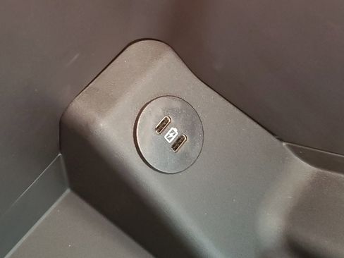 Used 2024 Ford F150 Raptor image 9