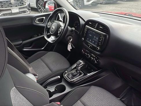 Used 2020 Kia Soul GT-Line image 13