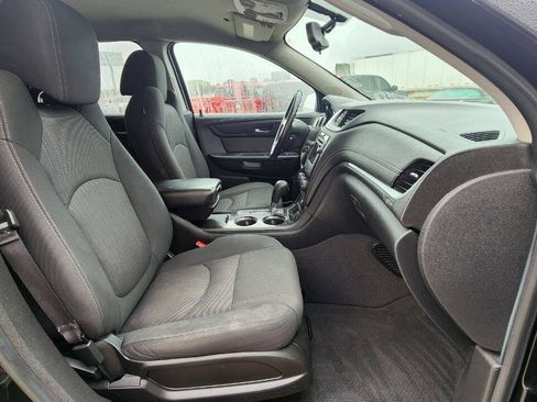 Used 2016 Chevrolet Traverse LT w/ Style and Technology Package FWD image 13