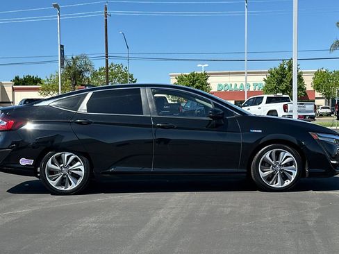 Used 2019 Honda Clarity Plug-In Hybrid image 3