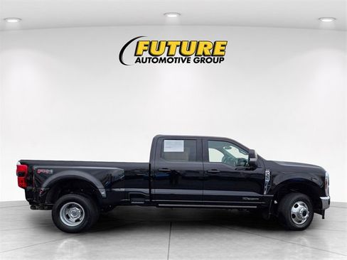 Certified 2025 Ford F350 Lariat w/ Lariat Ultimate Package image 3