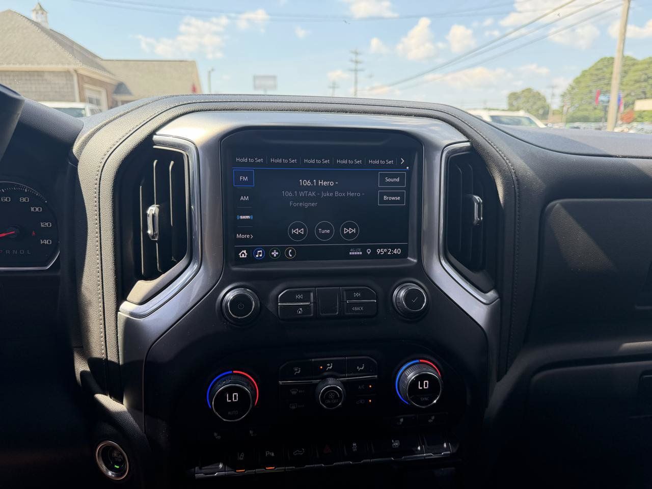 Used 2021 Chevrolet Silverado 2500 LT w/ Convenience Package AWD/4WD image 16