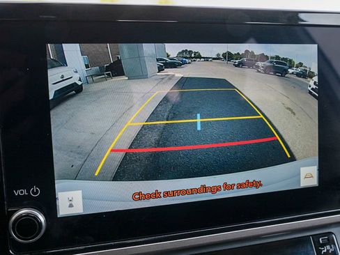 Used 2025 Toyota Camry LE image 13