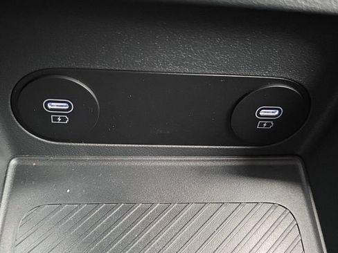 Used 2025 Hyundai Ioniq 5 SE image 33