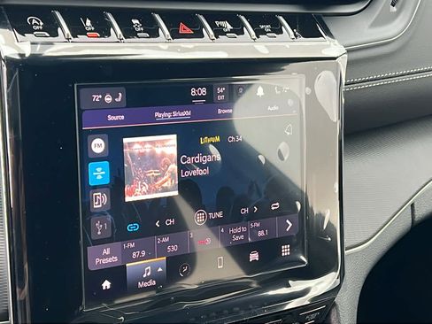 New 2025 Jeep Grand Cherokee Altitude image 15