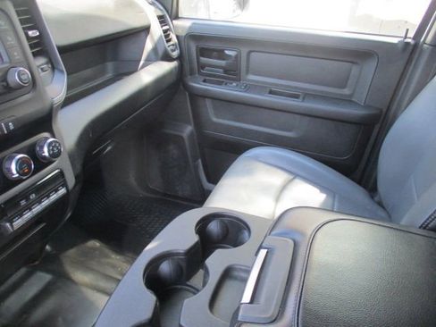 Used 2024 RAM 3500 Tradesman w/ Chrome Appearance Group AWD/4WD image 26