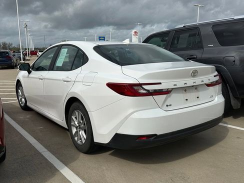 Used 2025 Toyota Camry LE FWD image 10