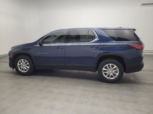 Used 2023 Chevrolet Traverse LS image 3